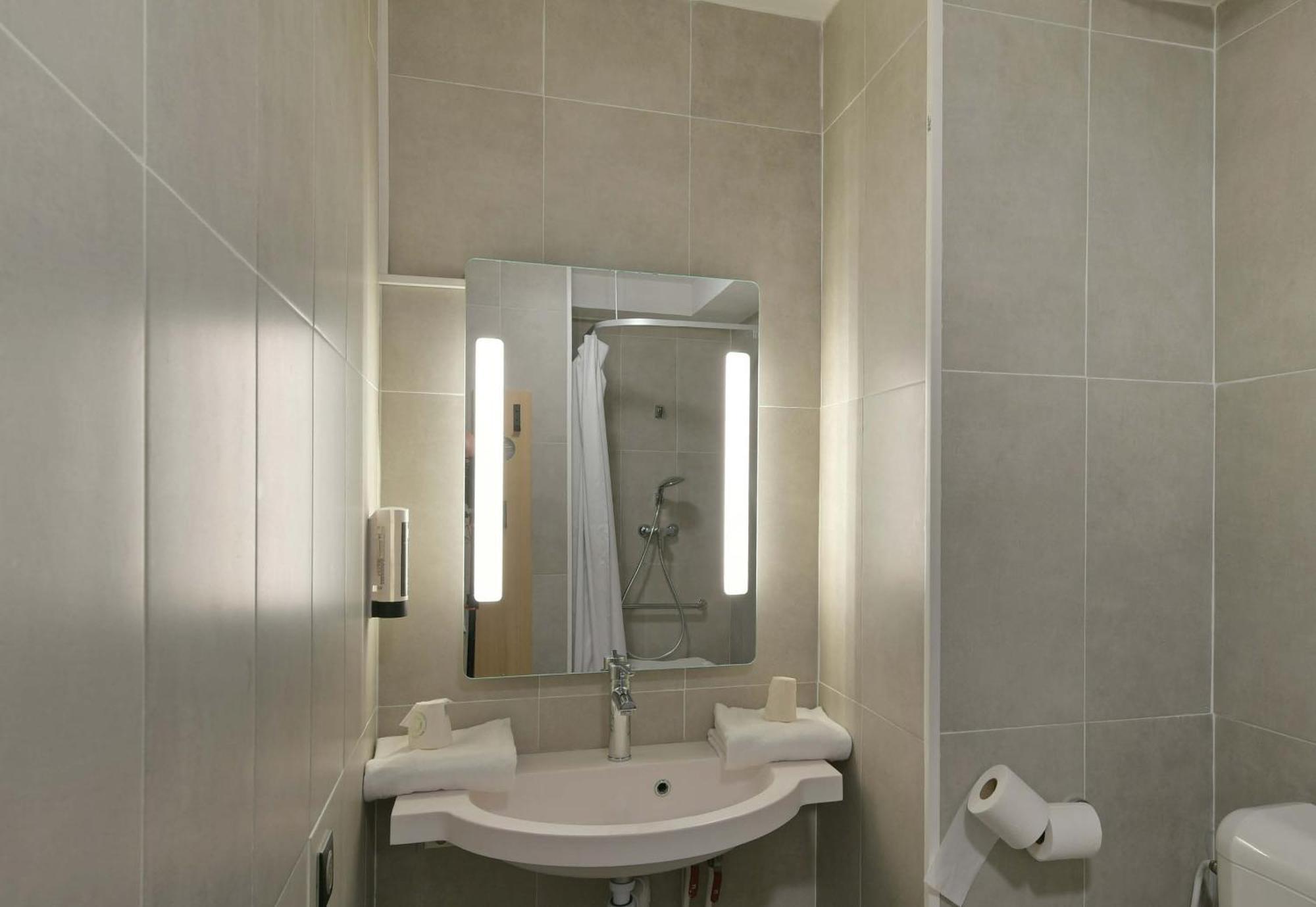 B&B Hotel Le Mans Nord 2 Сан-Сатурнин Екстериор снимка